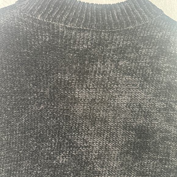 Banana Republic Chenille Short Sleeve Mock Neck Top • Black • Size L - Picture 5 of 6